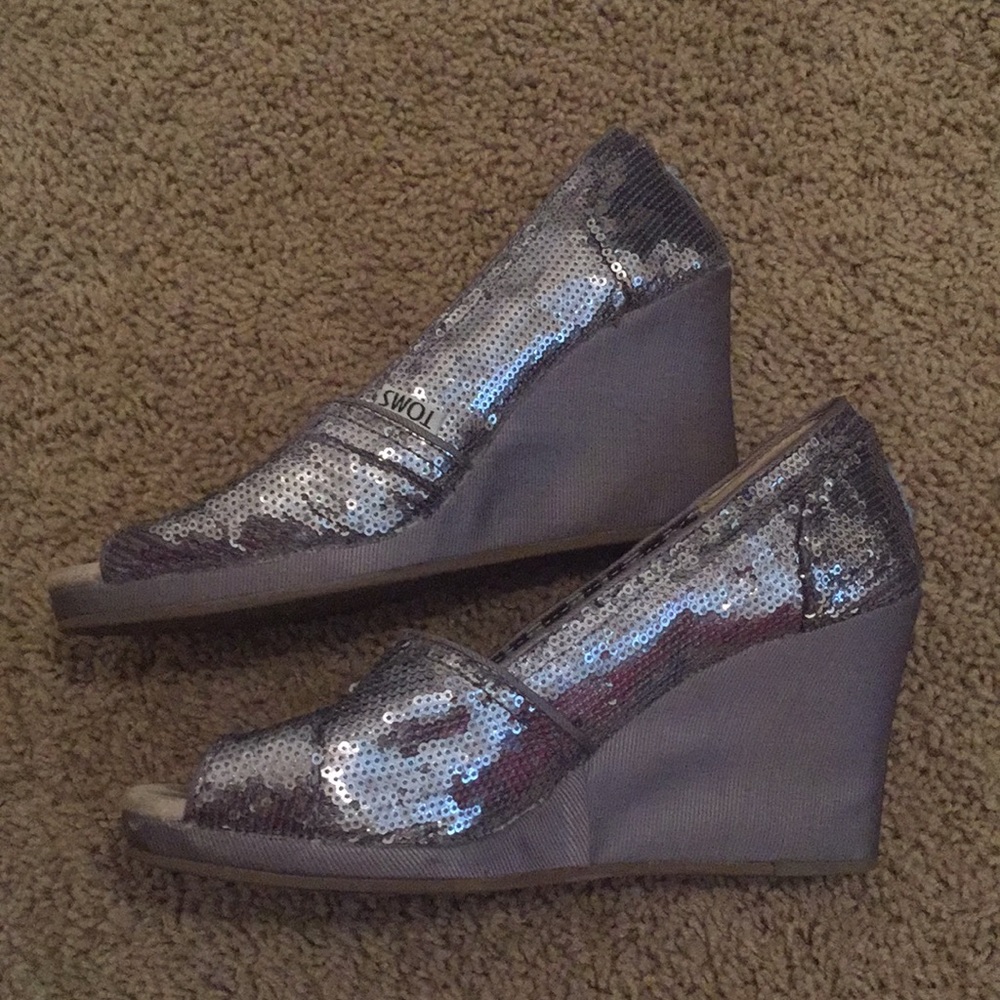 Toms Wedge Shoes Size 7